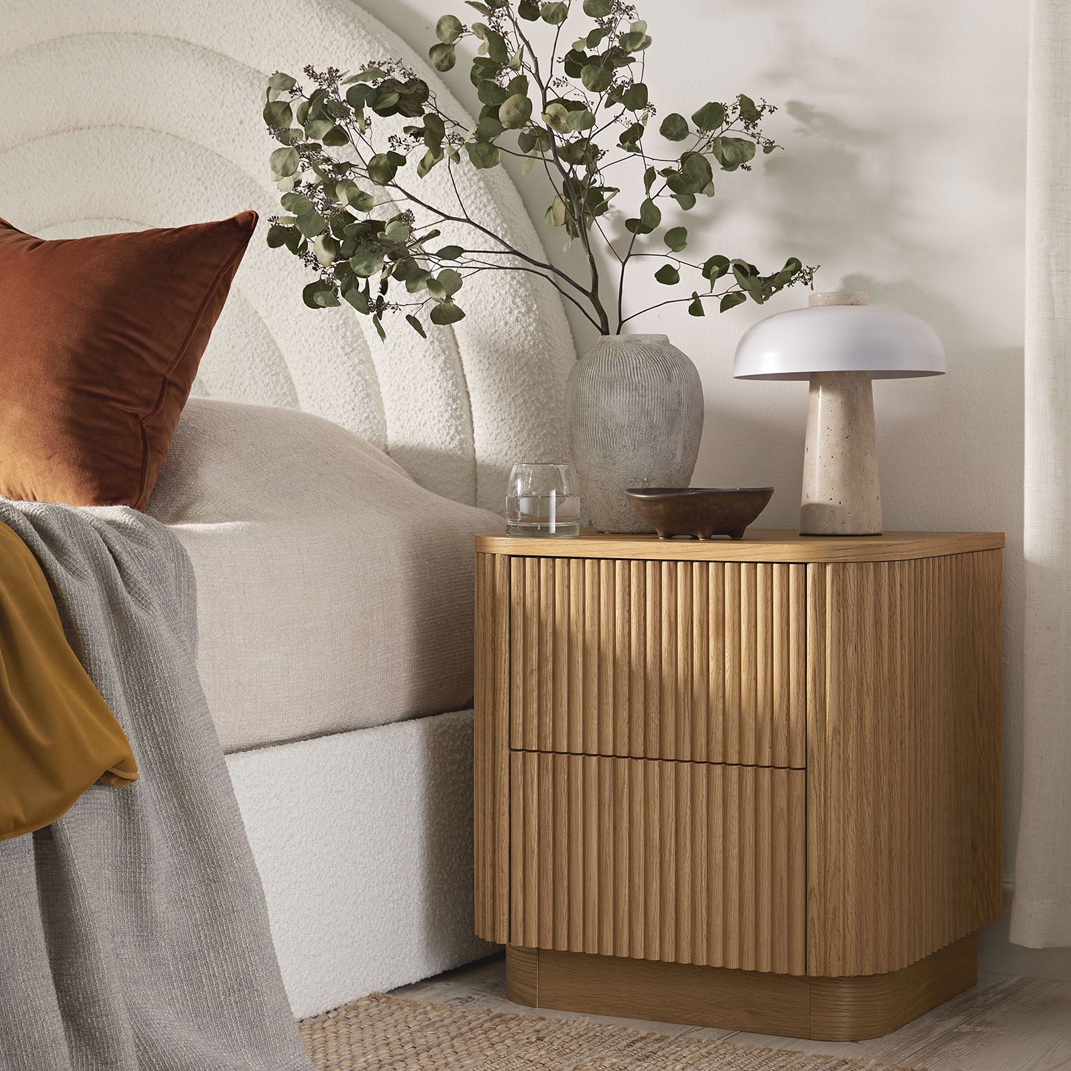 Maru 2-Drawer Bedside Table, Oak